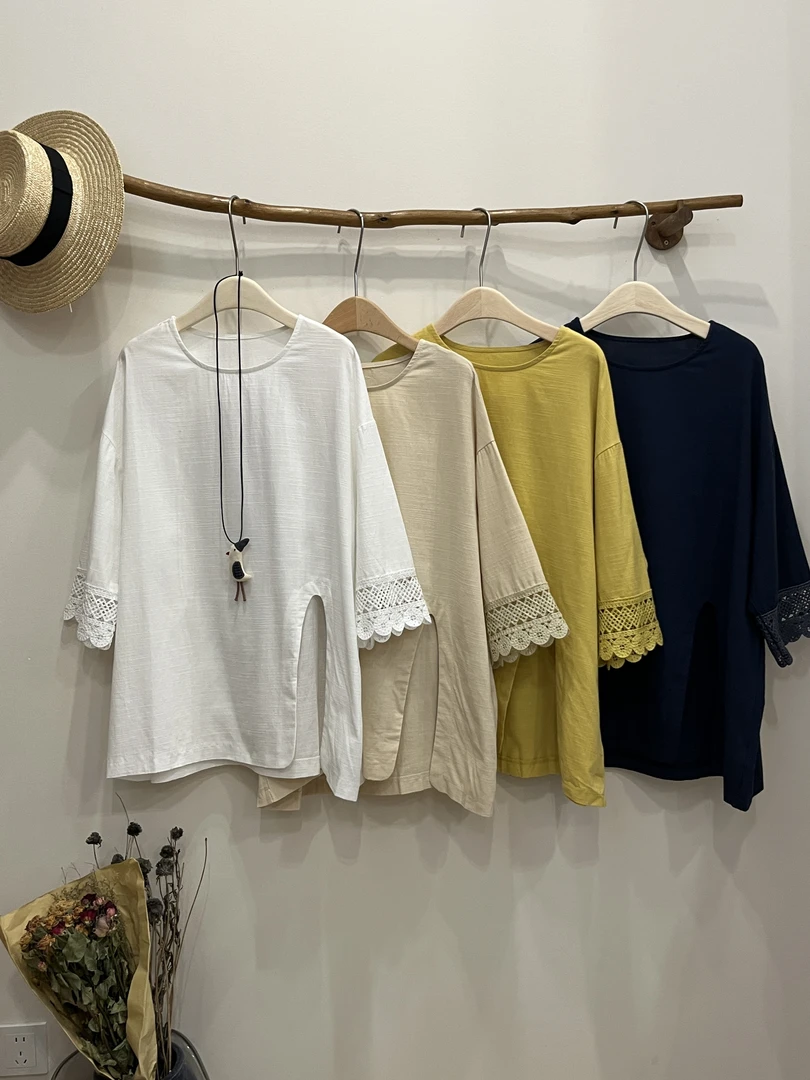 HANHAN（6628）蕾丝开衩上衣 kc