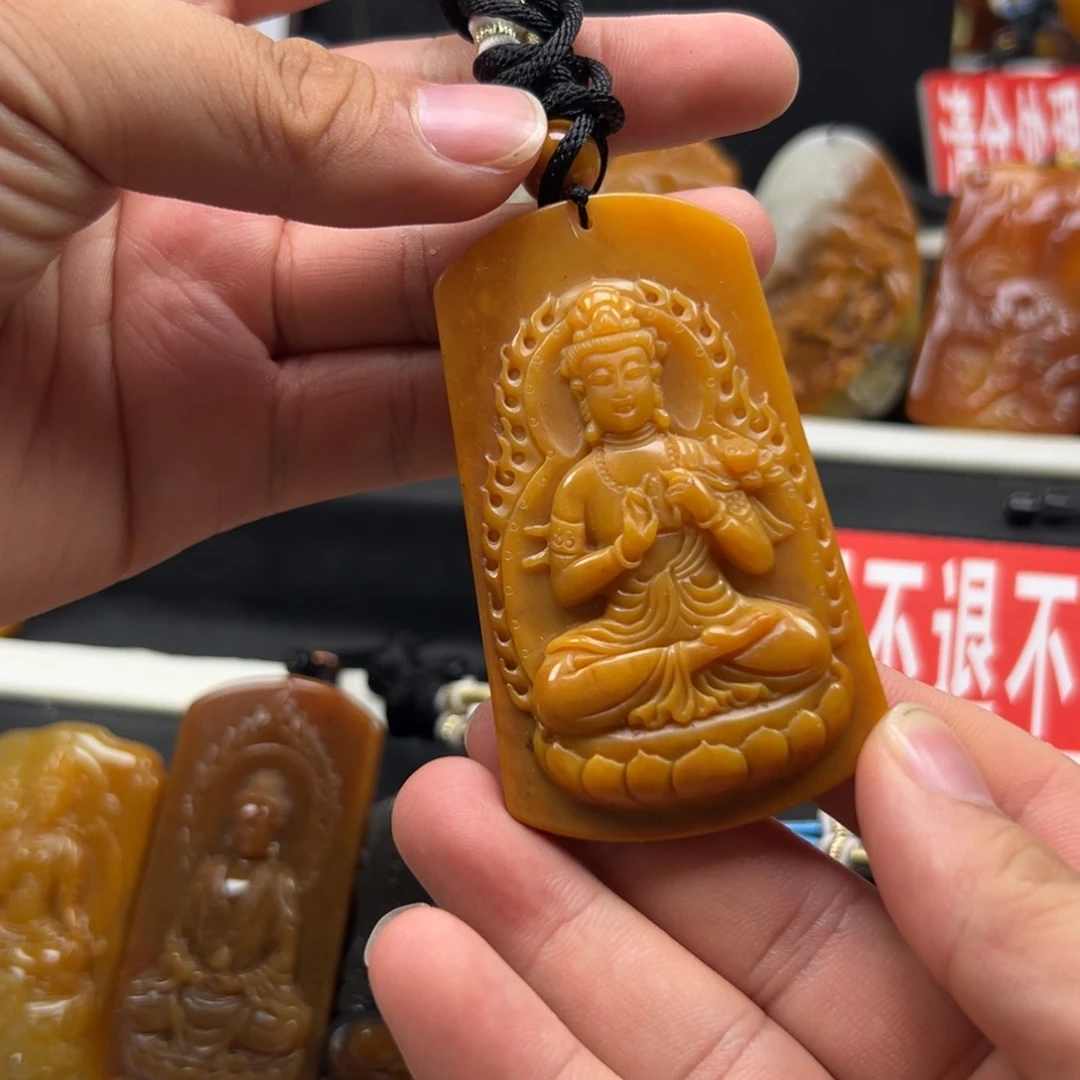 未镶嵌石英质玉（黄龙玉）黄龙玉