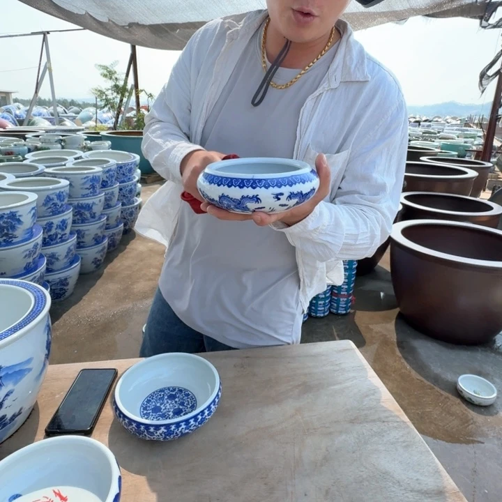 陶瓷艺术品，直径16，高5