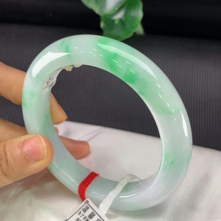 翡翠手镯未镶嵌正圈60-61