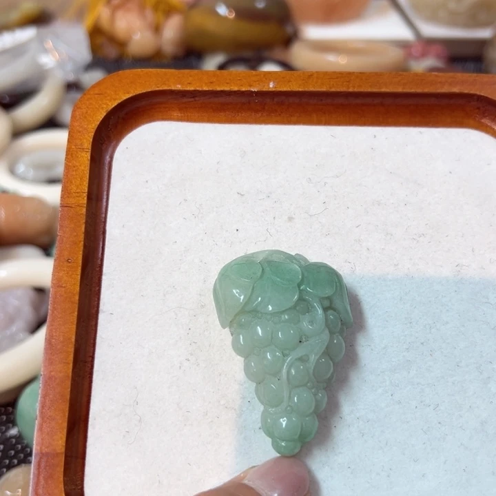 硅胶铁合金佘太翠石英岩