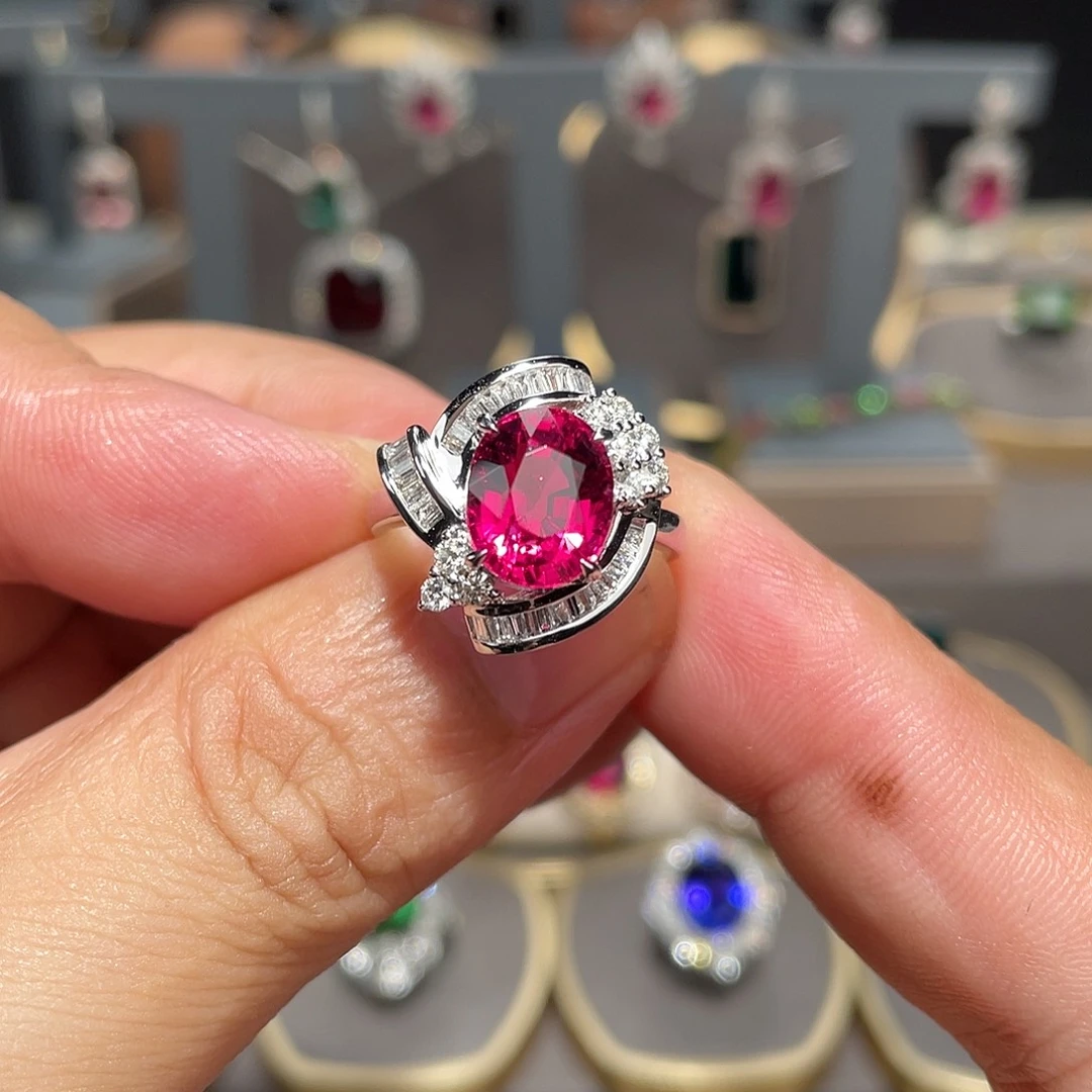 18K金镶嵌戒指碧玺3.92ct