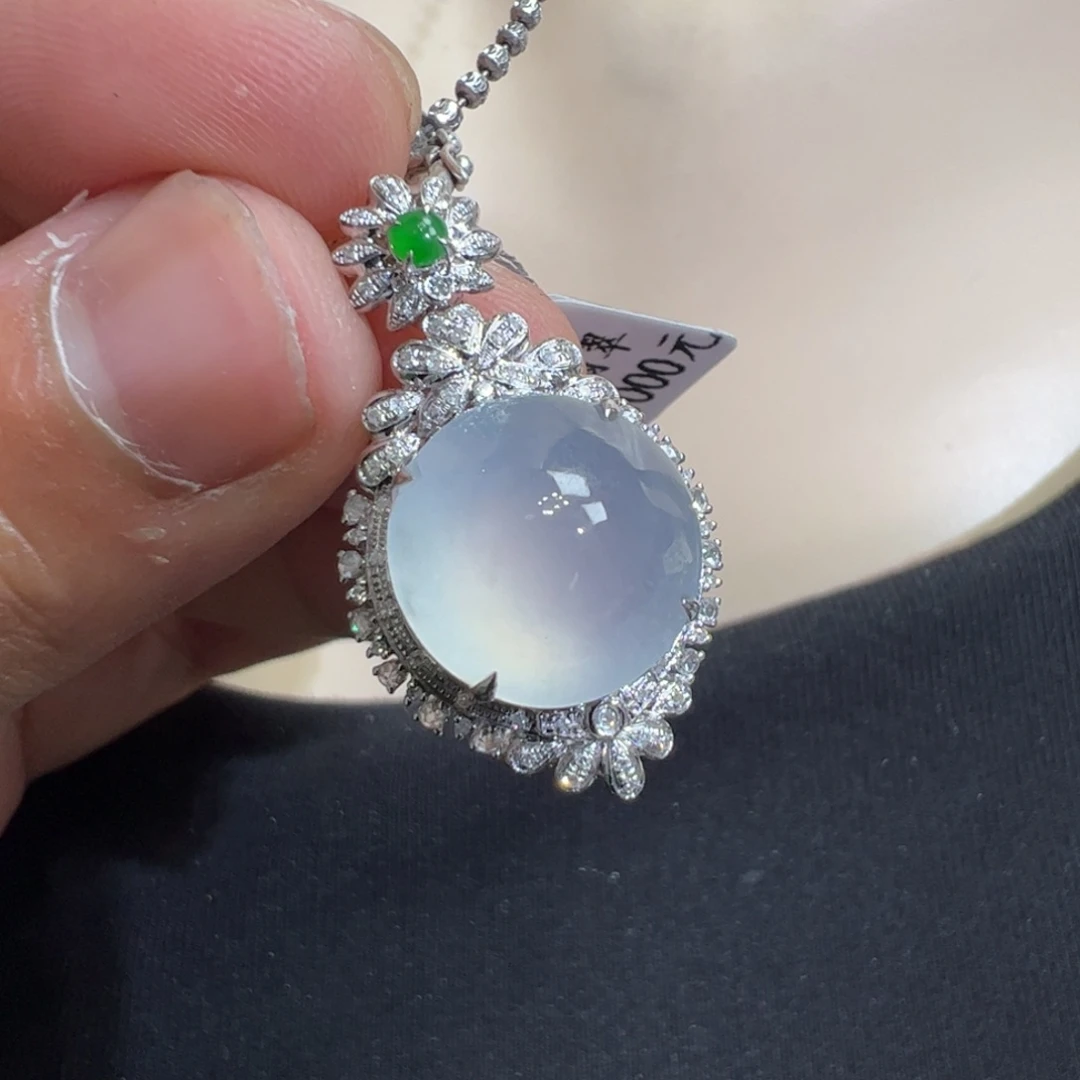 翡翠吊坠(不含链)18K金镶嵌