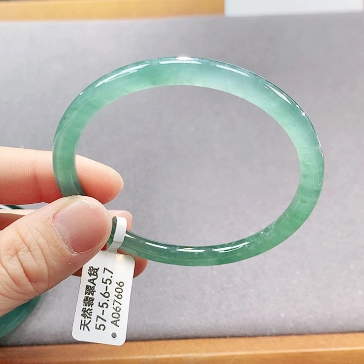 【闪购商品】翡翠手镯（圆镯）未镶嵌