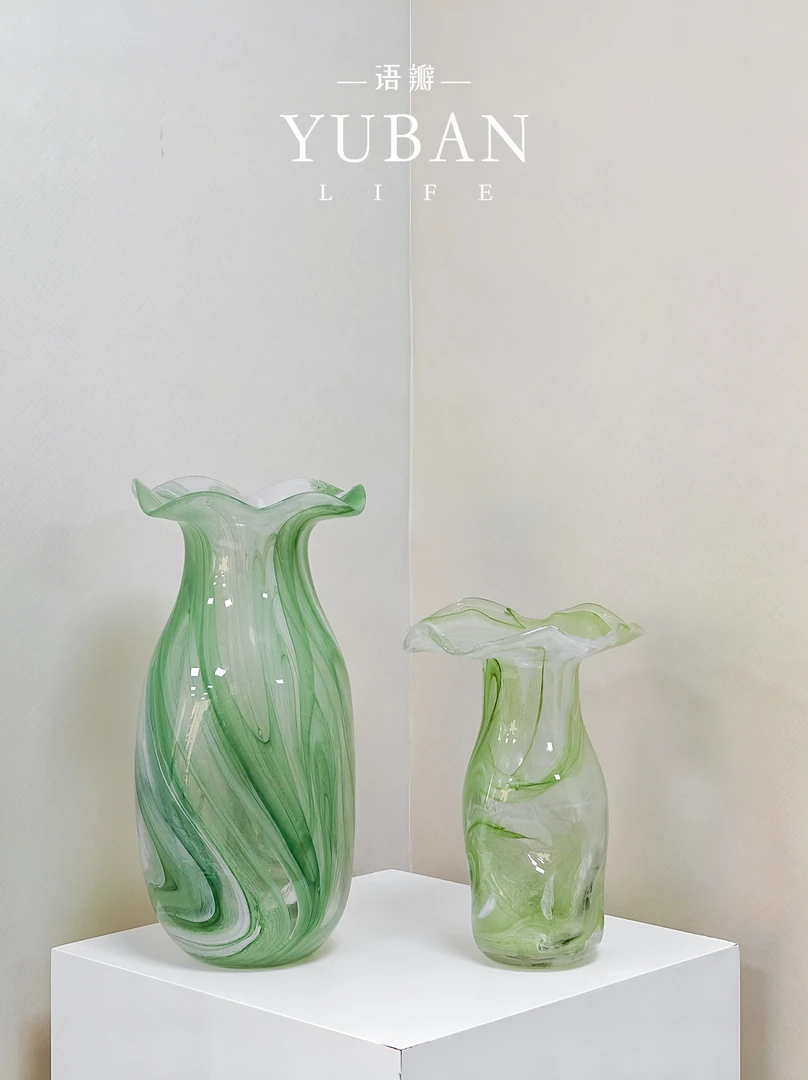 青萝YUBAN法式复古琉璃花瓶氛围感绿色手工郁金香花瓶摆件