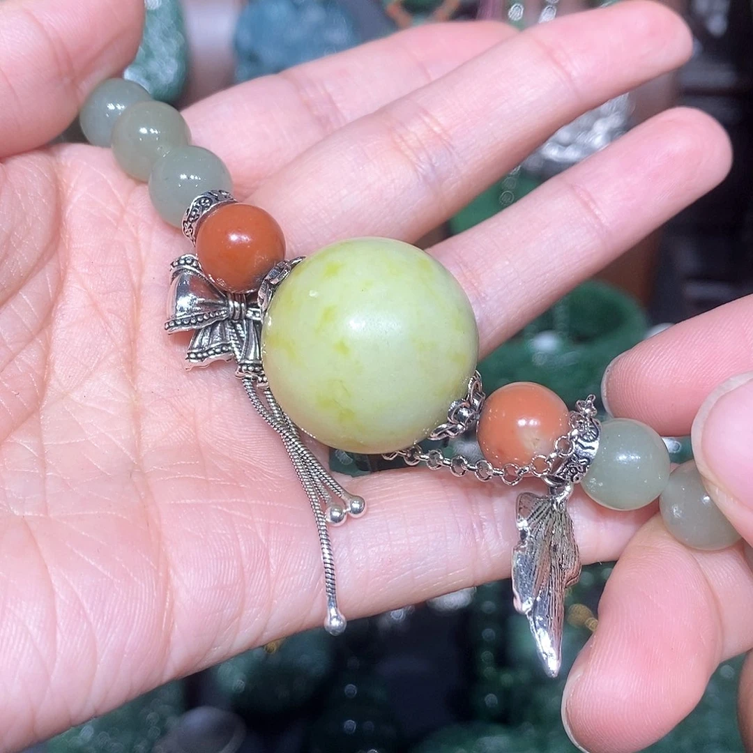 颈饰未镶嵌和田玉（糖玉）