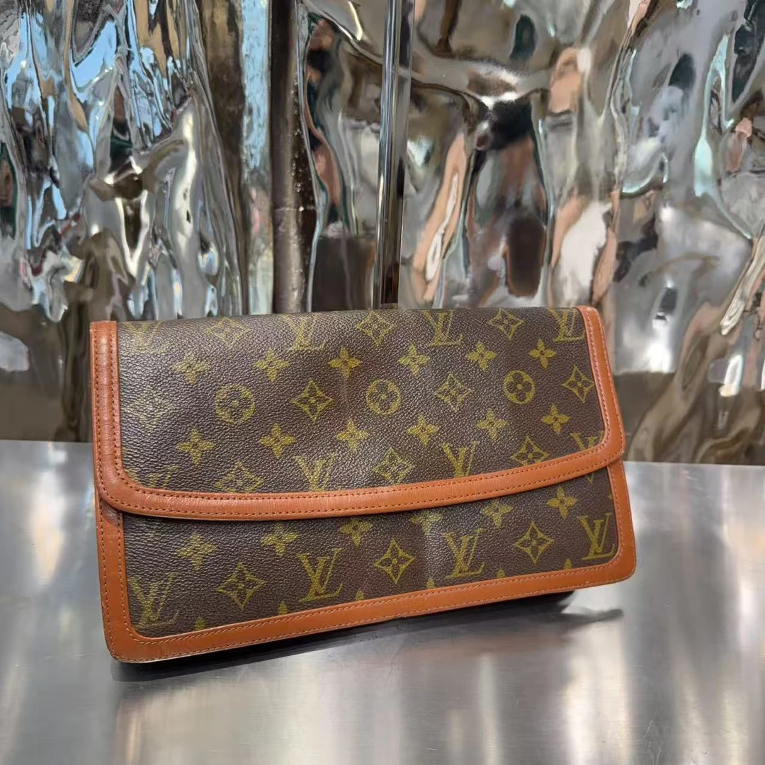 95新 LouisVuitton/路易威登 棕色 老花 翻盖 单肩包