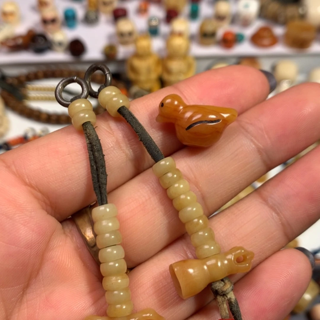 【闪购商品】玻璃颈饰好的