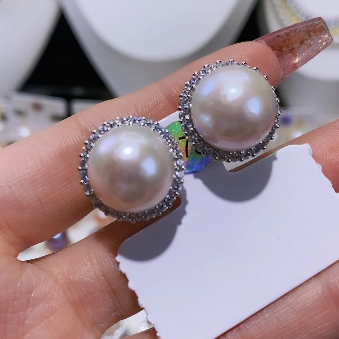 淡水珍珠耳饰未镶嵌