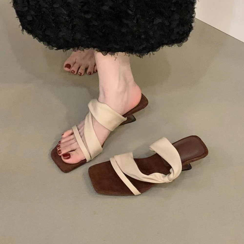 2025年夏季配裙子温柔晚晚风气质拖鞋女外穿时尚仙女风复古凉拖鞋