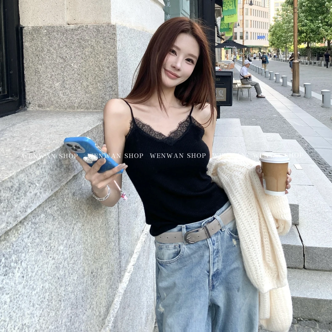 【有点心机】蕾丝拼接吊带背心黑色百搭内搭背心