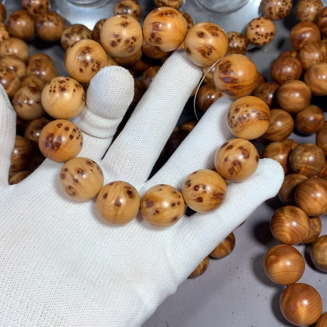 木质类111太行高崖1.8榴花手串