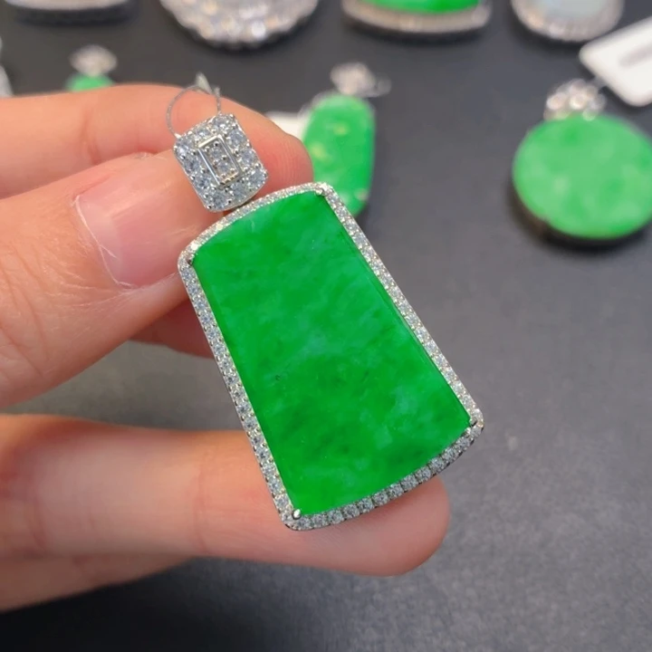 翡翠银S925镶嵌颈饰