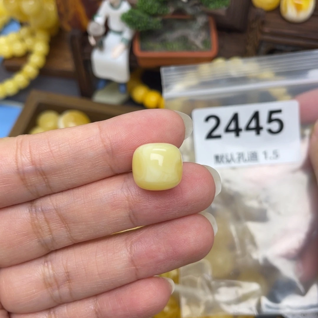 未镶嵌蜜蜡珠宝奇石13.5浓蜡