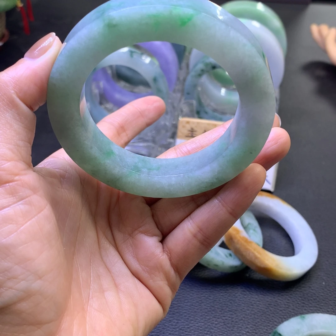 未镶嵌手镯定制翡翠花**香