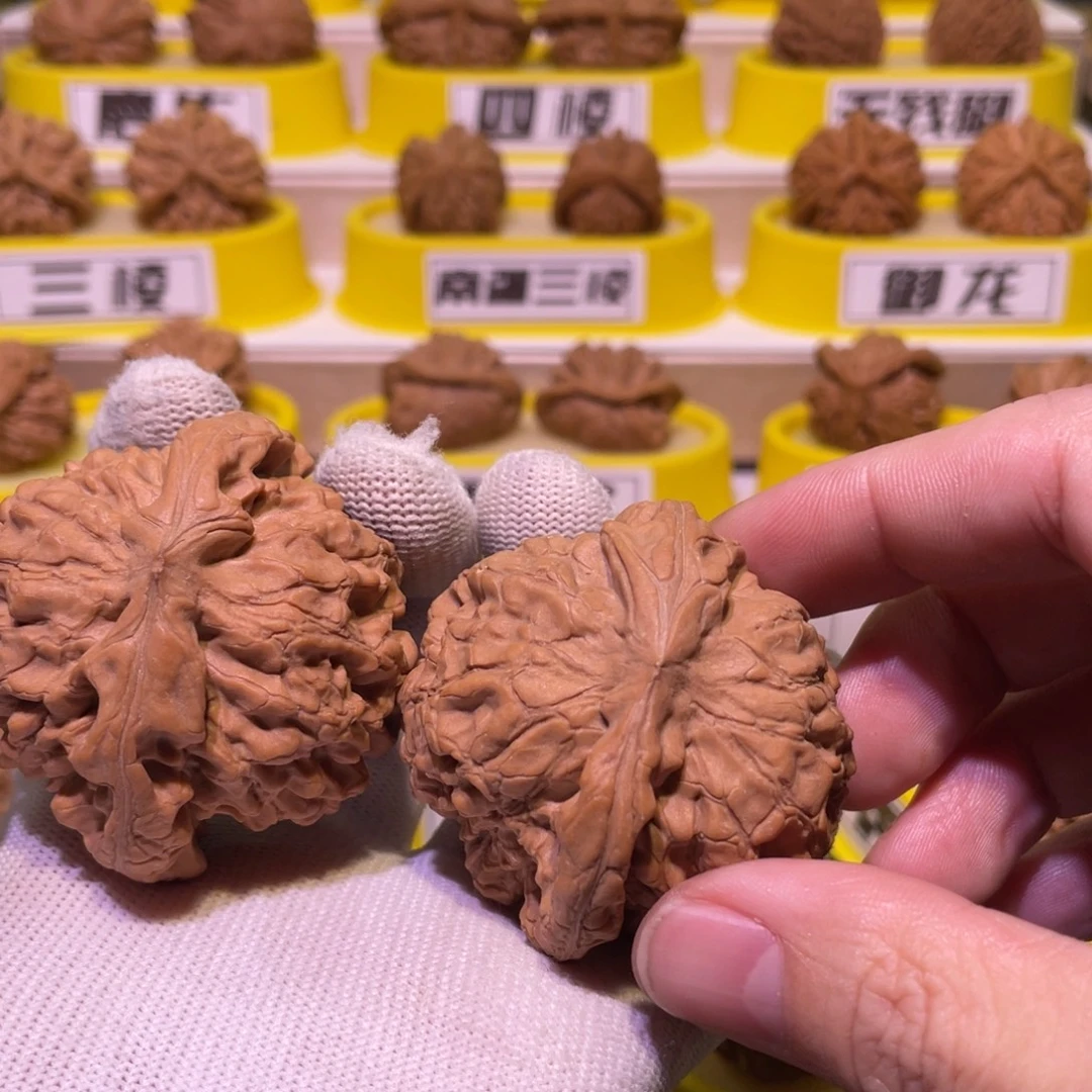 奋***代把件桃核龙鼎全品