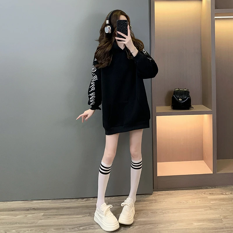 重磅民族风袖子刺绣字母连帽卫衣女秋季慵懒风宽松休闲套头帽衫