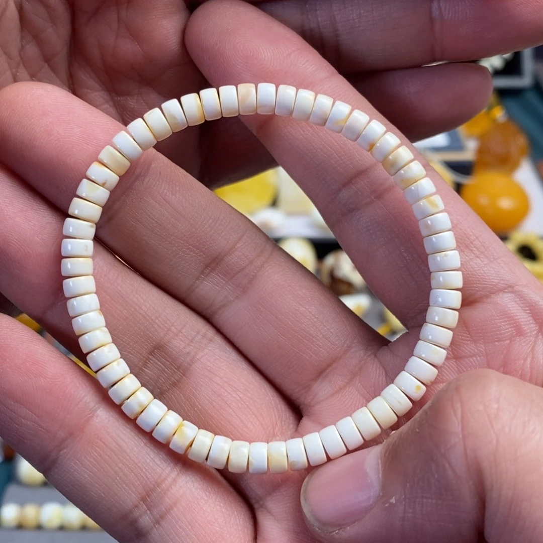 琥珀未镶嵌裸石5mm