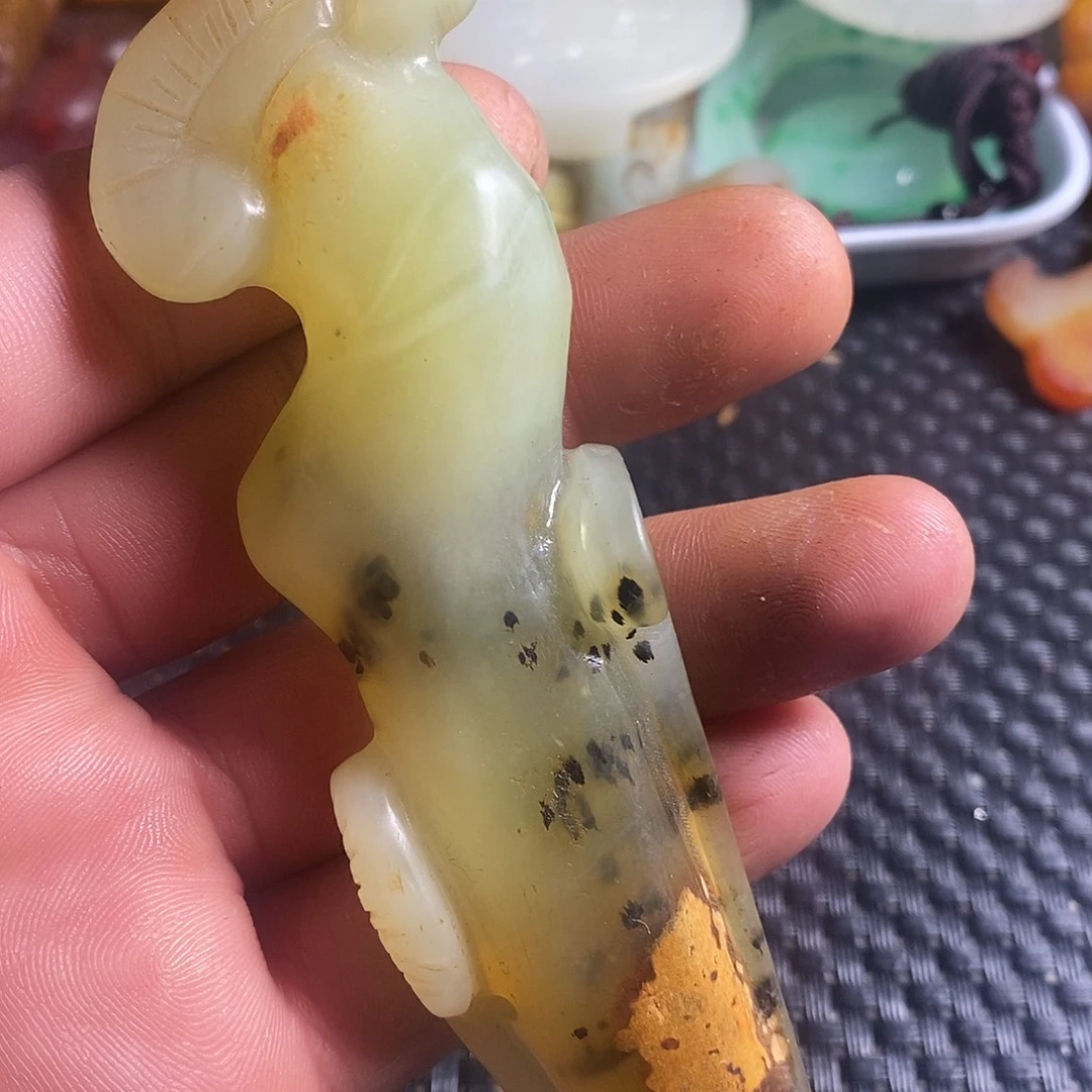 岫玉未镶嵌珠宝奇石