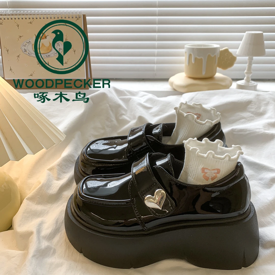 啄木鸟黑色松糕厚底小皮鞋女2025秋季新款法式增高玛丽珍乐福单鞋