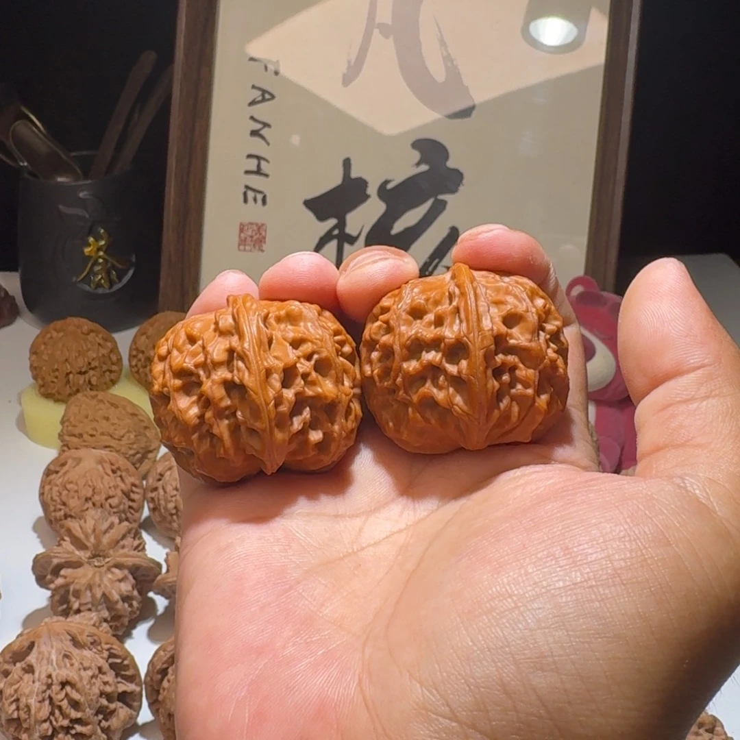 吊坠文玩核桃42尺寸原树野核（尖微蹭）