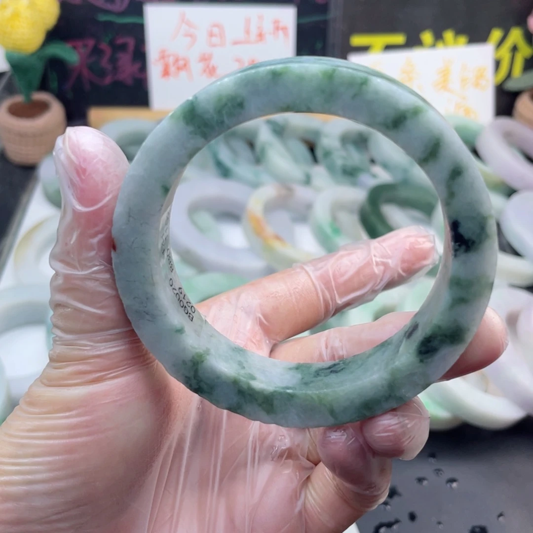 未镶嵌翡翠定制翡翠