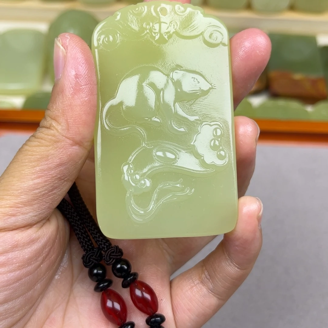 男女同款翠色生肖鼠