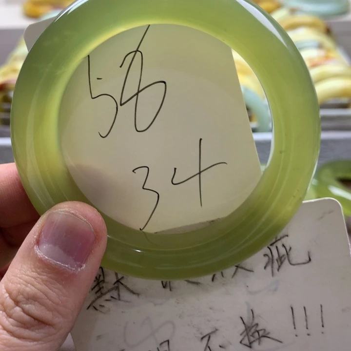 蛇纹石玉未镶嵌手镯菲****n