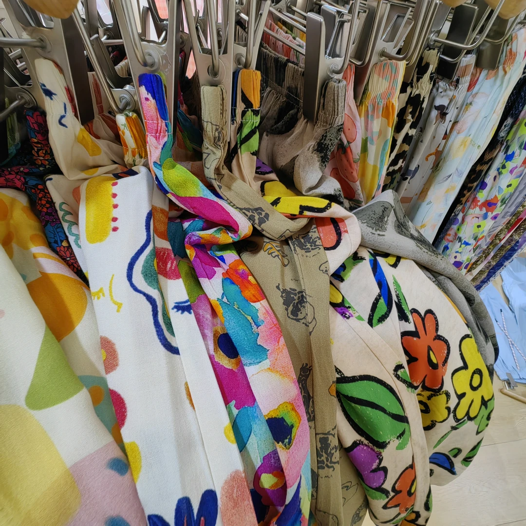 儿童中小童通码段（90-160）五彩碎花防蚊裤收口裤