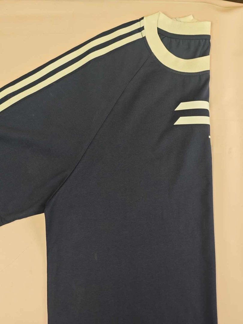 A61 [8家]肩边条纹夏季短袖