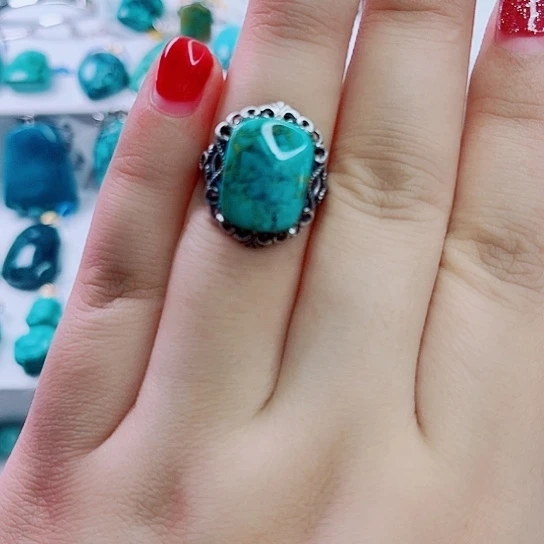 未镶嵌绿松石珠宝奇石