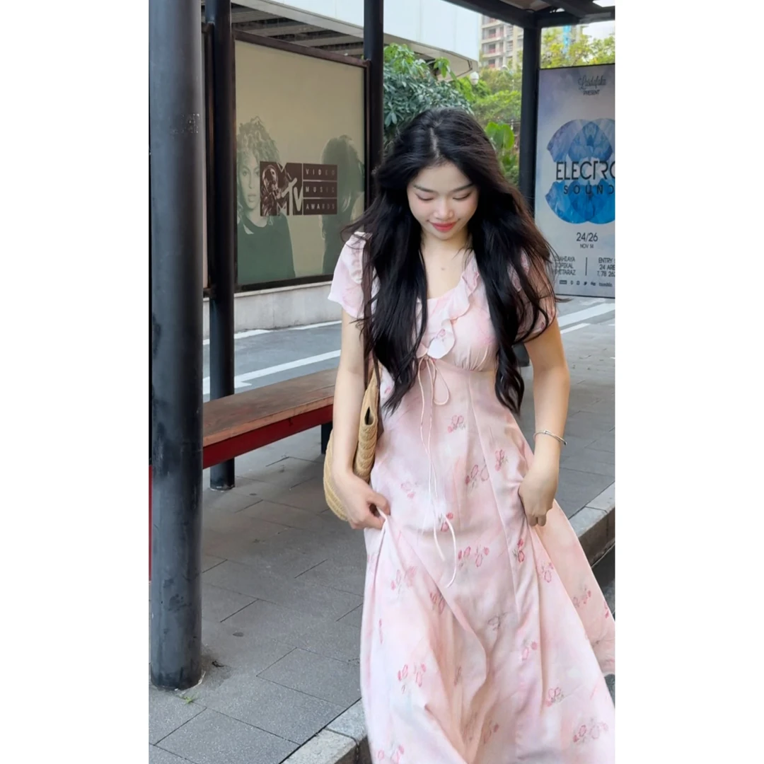 怦然心动 法式夏季度假初恋小众显瘦气质中长款连衣裙碎花温柔