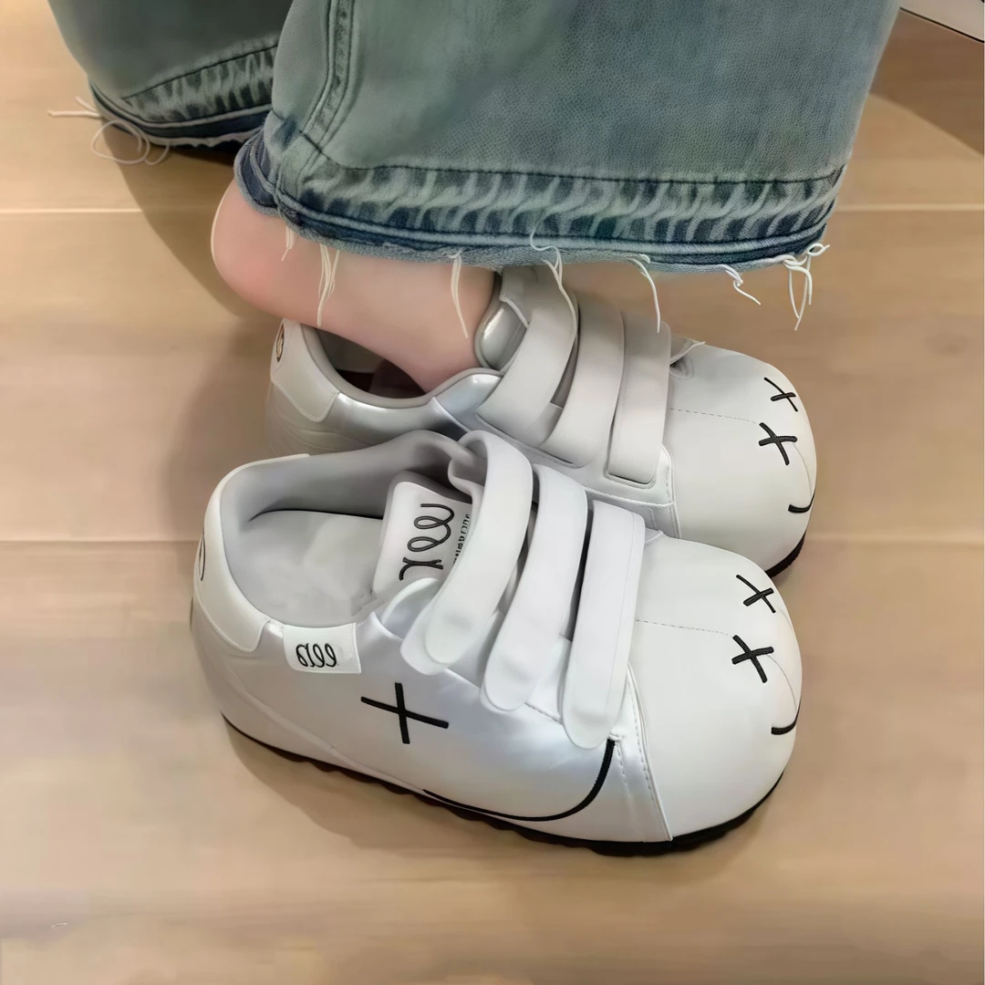 小白鞋女2025新款巨好看德训鞋女透气百搭不累脚学生休闲轻便板鞋