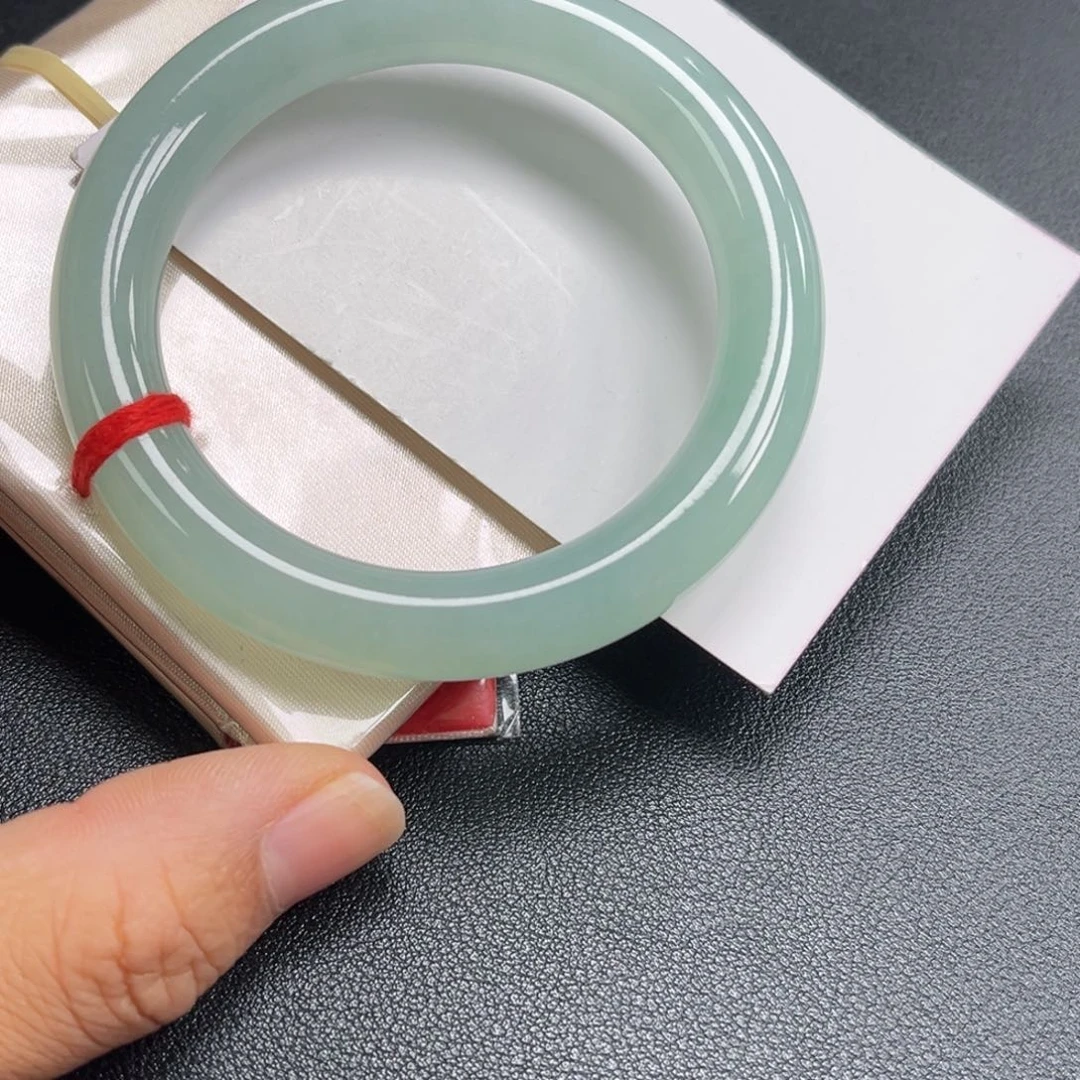 翡翠未镶嵌手镯手镯