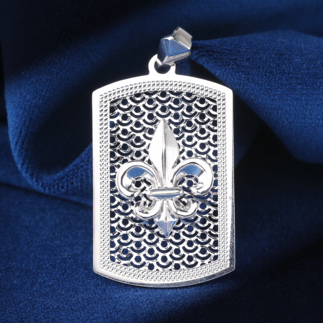 13.72克Pt950铂金鸢尾花平安无事牌白金吊坠镂空显大男士时尚挂坠