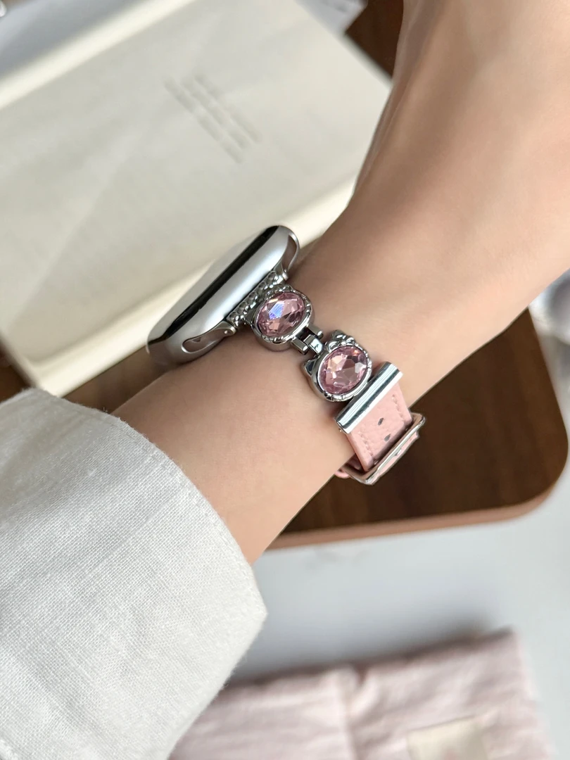适用苹果手表表带凯蒂猫荔枝纹皮质iwatchs10 s9 s8 s6 se表带女