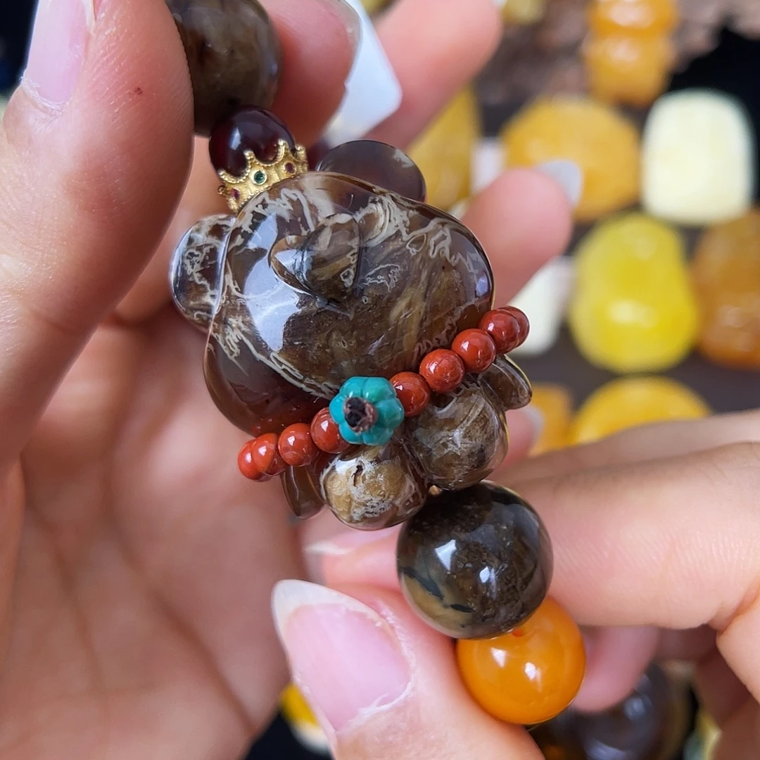 琥珀未镶嵌珠宝奇石