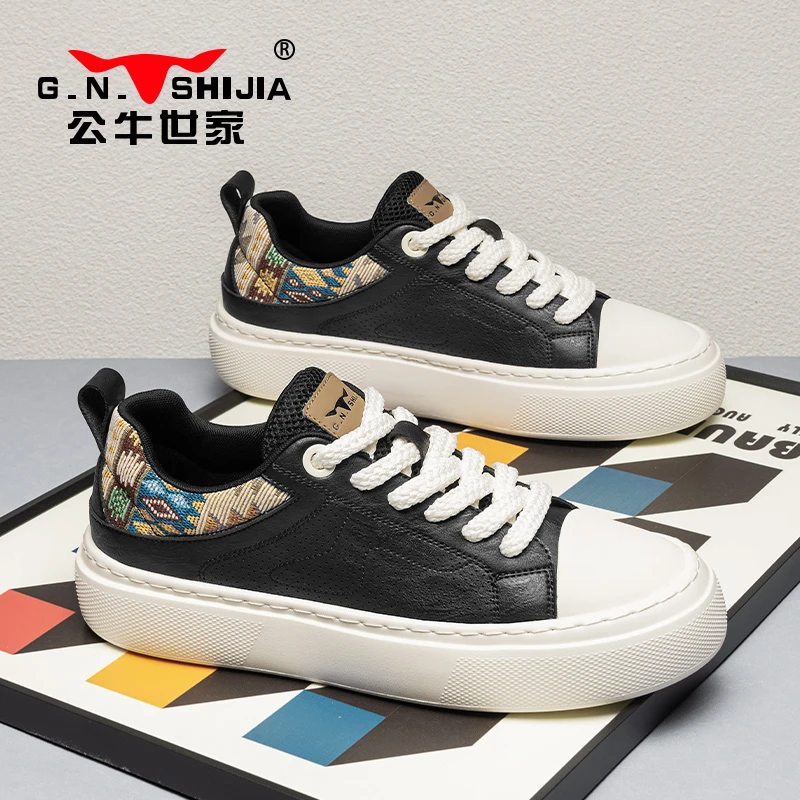 公牛世家2025新款国风刺绣小白鞋户外休闲鞋男鞋运动透气时尚板鞋