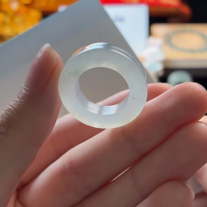 定制翡翠未镶嵌白冰戒圈