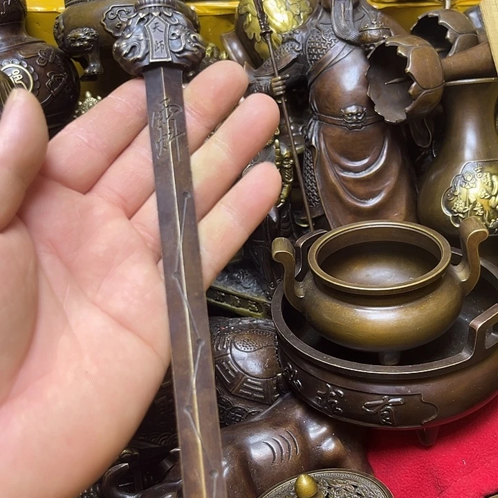 诚信经营精美铜器