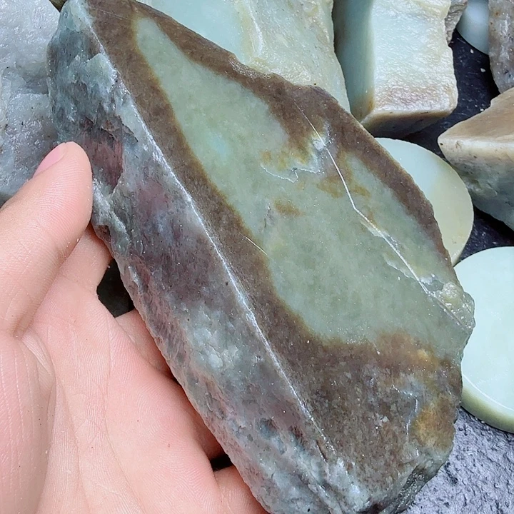 未镶嵌和田玉（糖玉）珠宝奇石