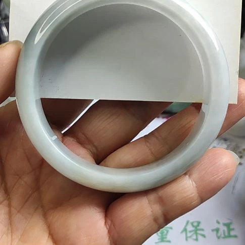 翡翠手镯未镶嵌天然翡翠a货