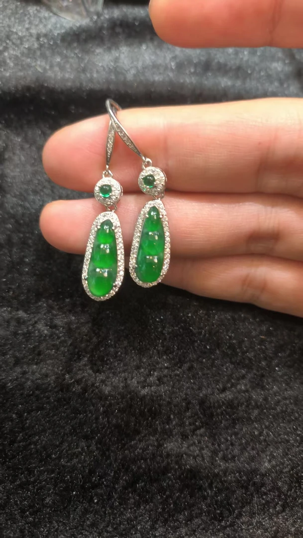 天然翡翠A货福豆耳坠