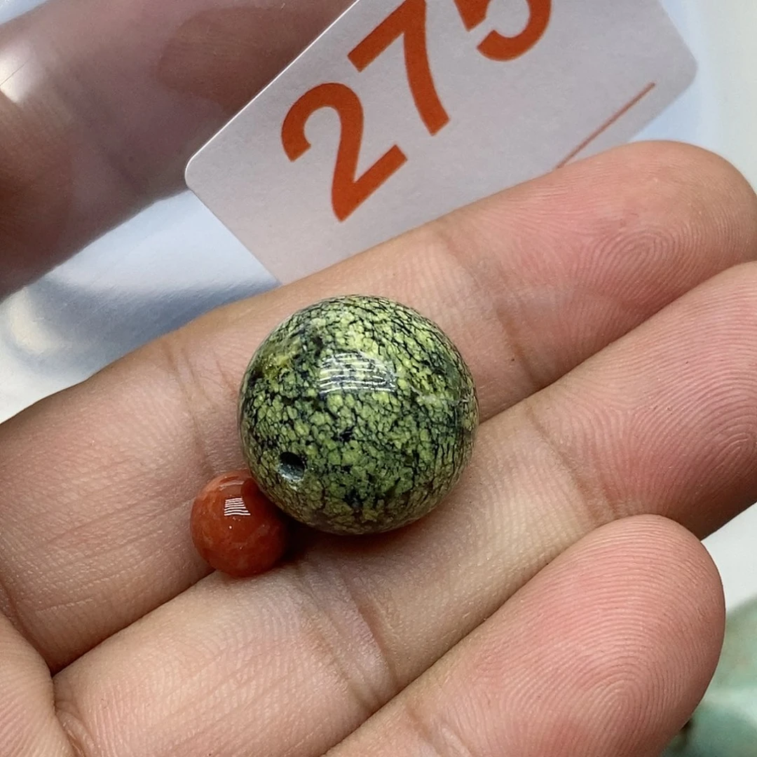 未镶嵌南红玛瑙珠宝奇石