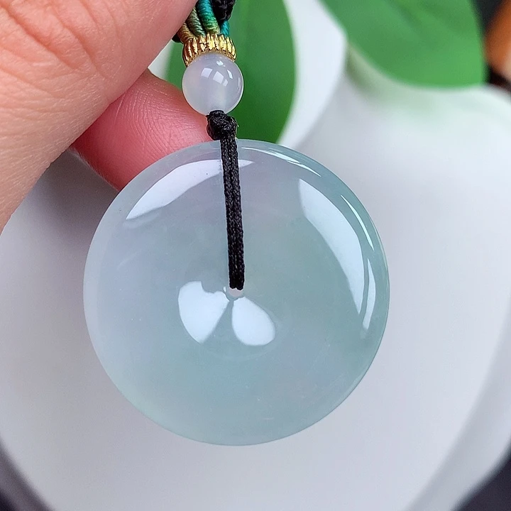 颈饰未镶嵌翡翠平安扣 30.5x5.1mm