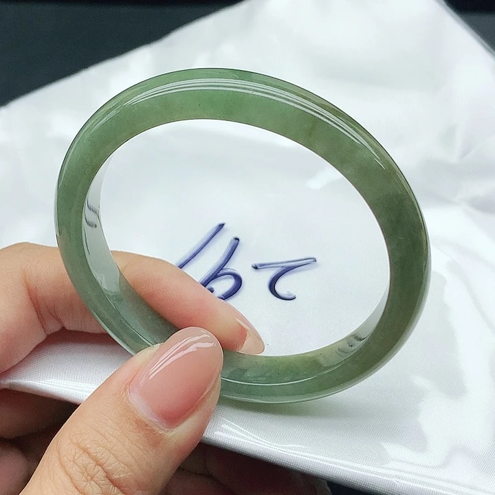 未镶嵌手镯翡翠192