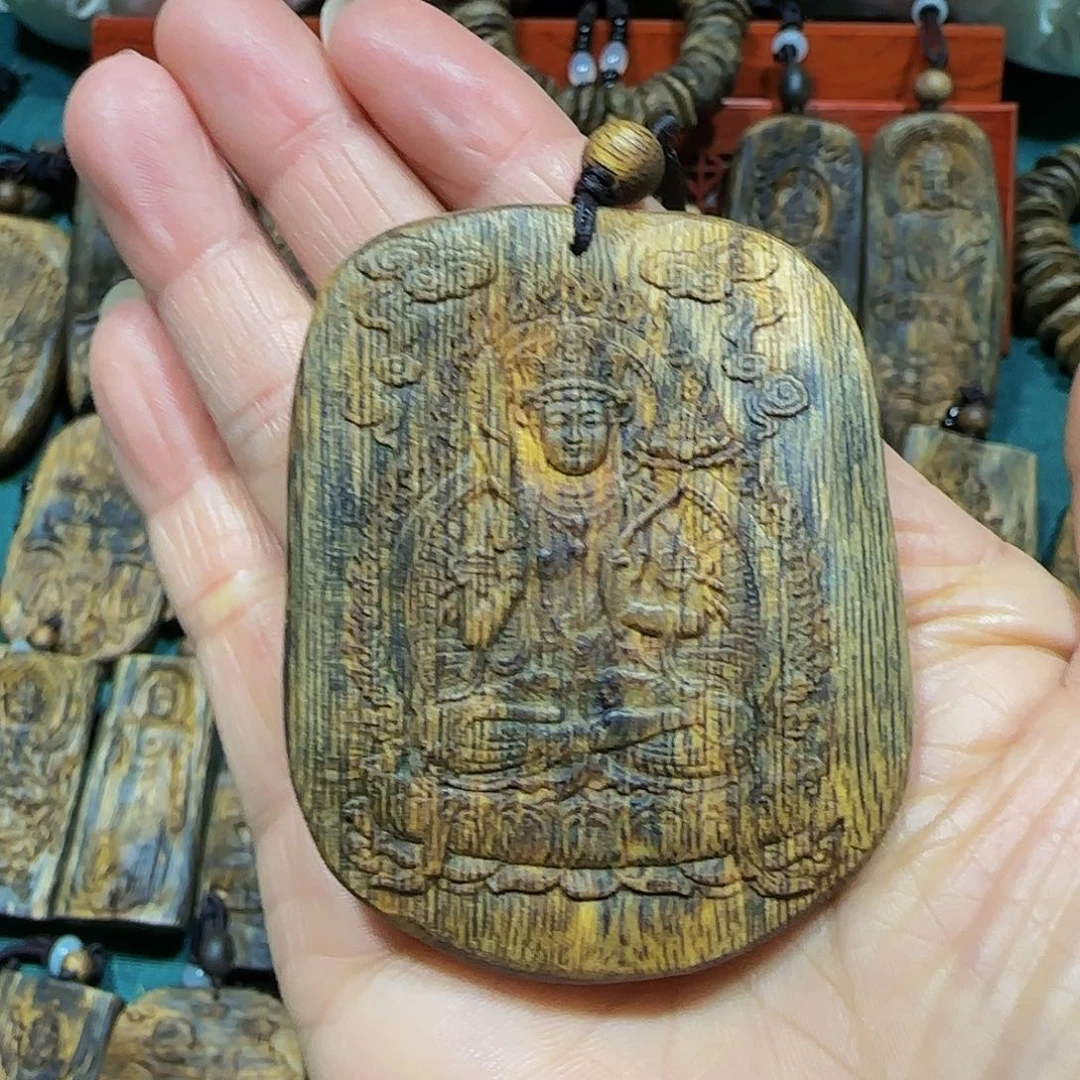 沉香吊坠海南白奇乌身老料金丝油虚空吊坠带绳20克