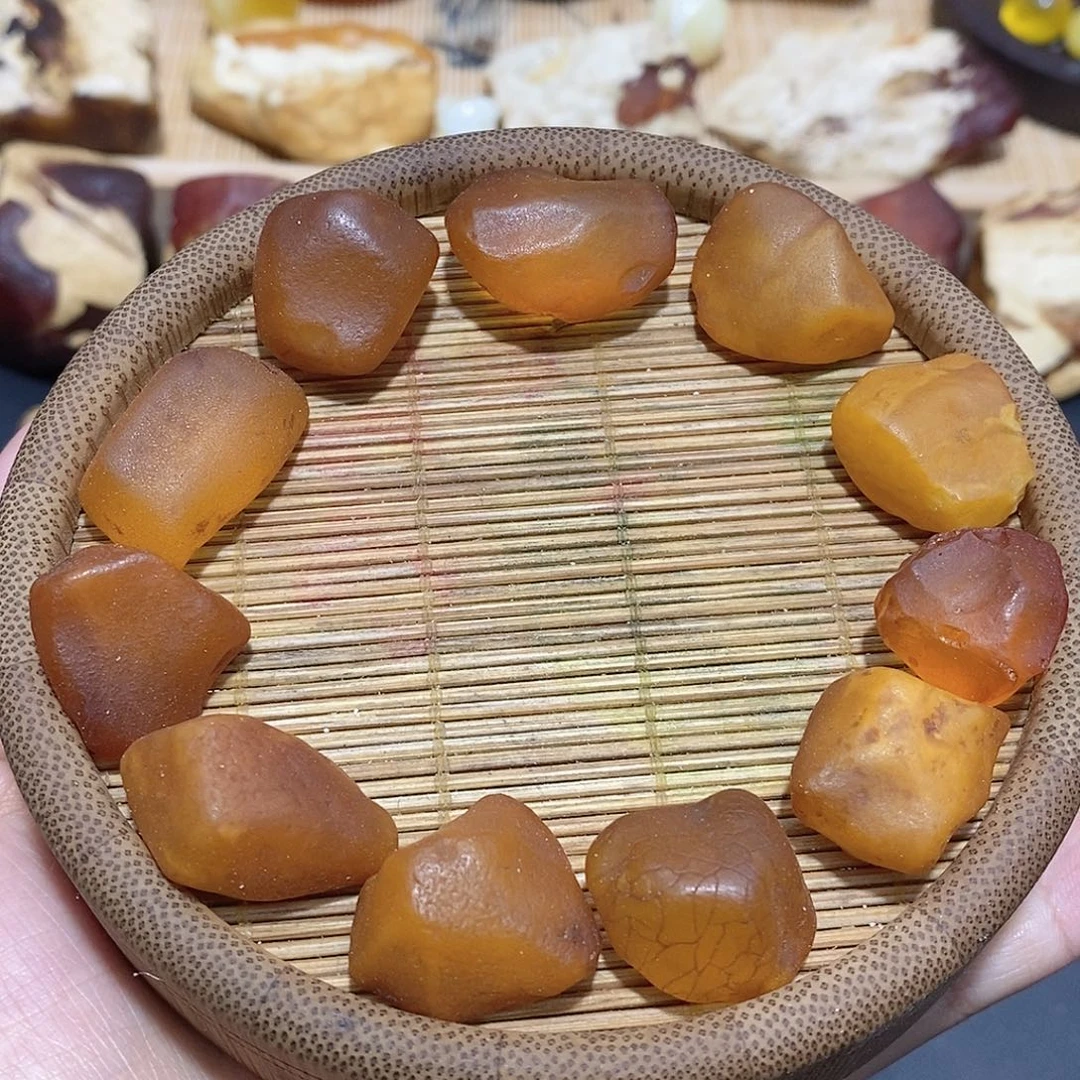 定制琥珀蜜蜡原石