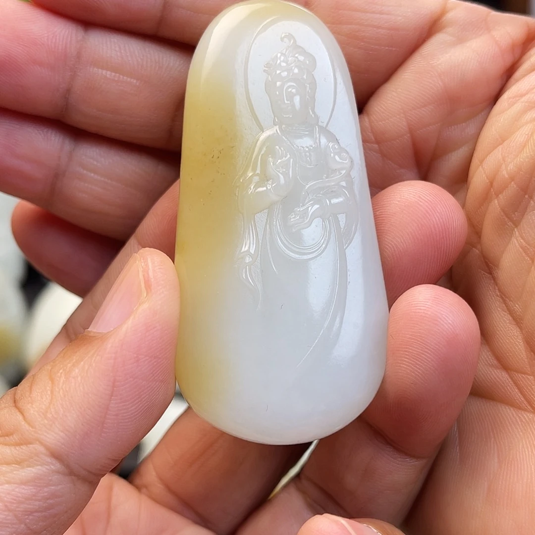 和田玉未镶嵌颈饰