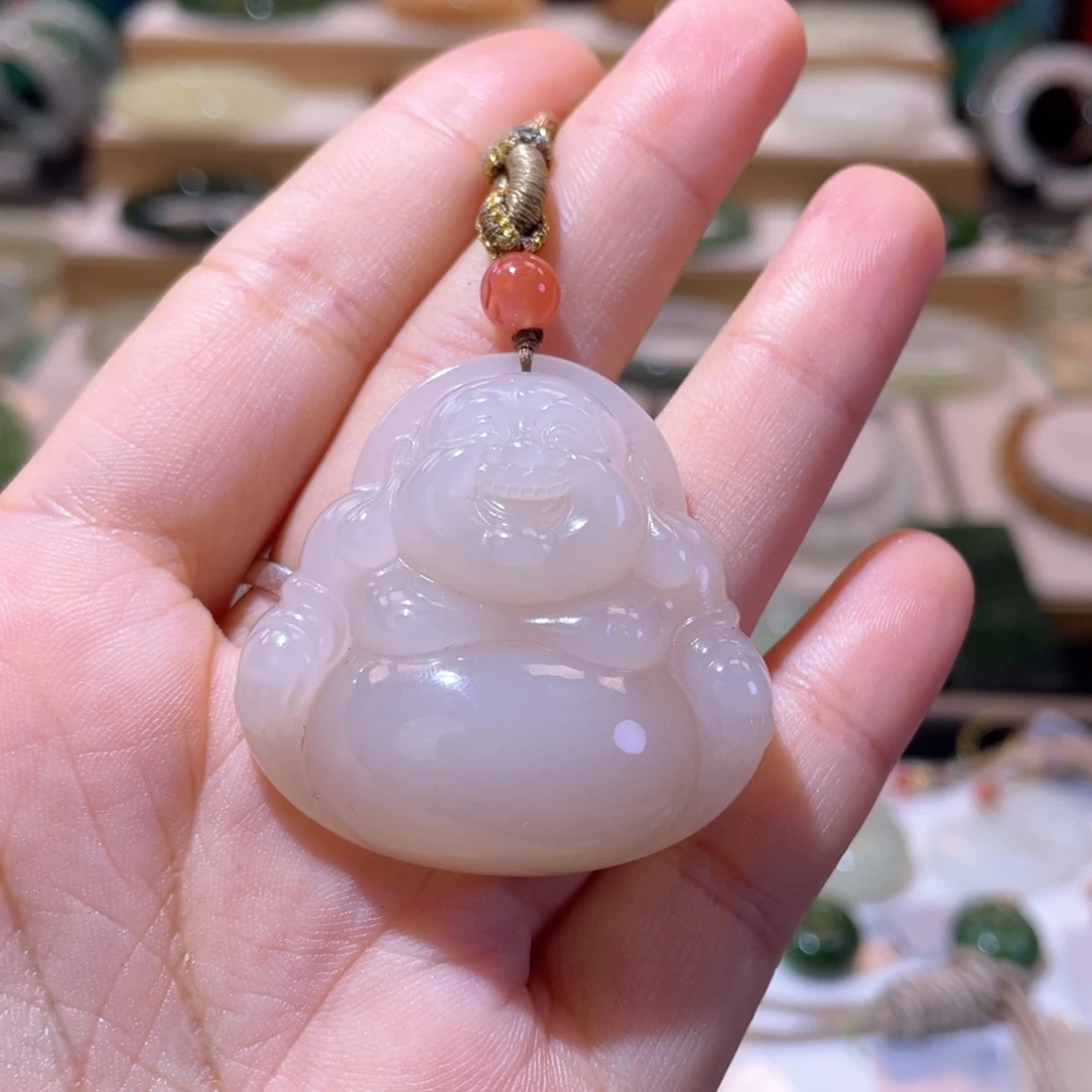 颈饰未镶嵌和田玉收藏级藕粉佛公